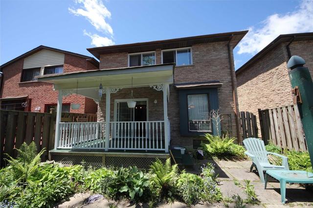 122 Larksmere Crt, House attached with 3 bedrooms, 3 bathrooms and 4 parking in Markham ON | Image 16