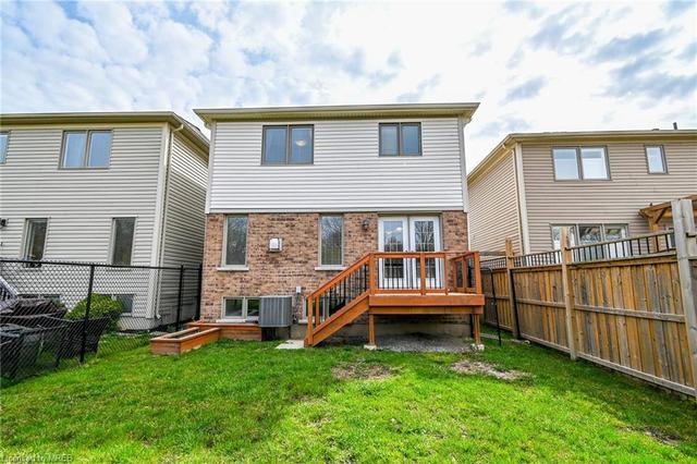 8741 Dogwood Crescent Crescent, House detached with 4 bedrooms, 2 bathrooms and 3 parking in Niagara Falls ON | Image 41