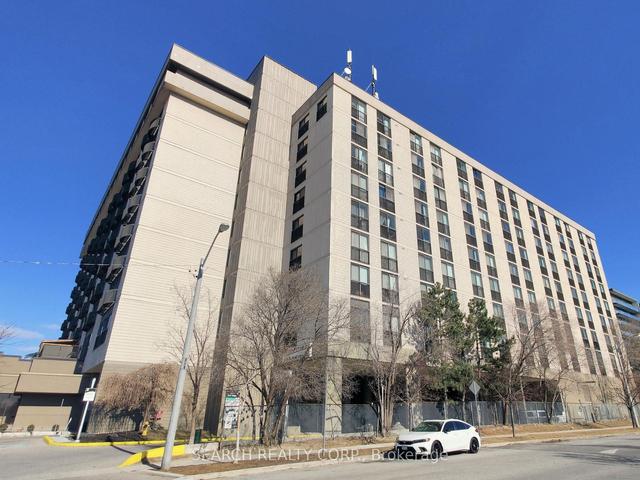 813 - 2737 Keele St, Condo with 1 bedrooms, 1 bathrooms and 0 parking in Toronto ON | Image 1
