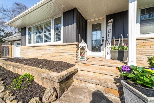1100 Dovercourt Ave, House detached with 3 bedrooms, 3 bathrooms and 5 parking in Burlington ON | Image 10