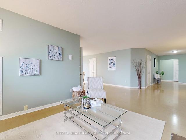 1015 - 610 Bullock Dr, Condo with 2 bedrooms, 2 bathrooms and 2 parking in Markham ON | Image 36