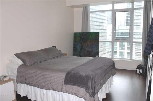 909 - 21 Grand Magazine St, Condo with 2 bedrooms, 2 bathrooms and 1 parking in Toronto ON | Image 10
