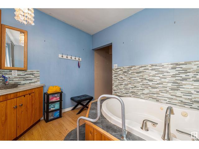 13315 104 St Nw, House detached with 2 bedrooms, 2 bathrooms and null parking in Edmonton AB | Image 16