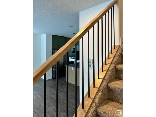 7744 Yorke Me Nw Nw, House attached with 4 bedrooms, 3 bathrooms and 4 parking in Edmonton AB | Image 21