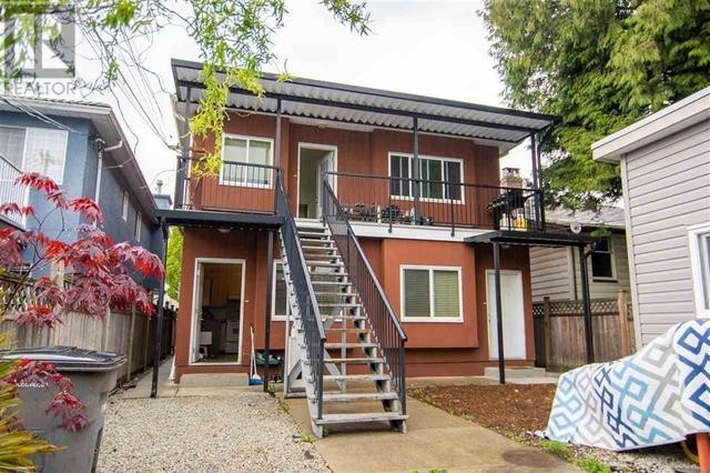 728 E 49th Avenue, House detached with 7 bedrooms, 4 bathrooms and null parking in Vancouver BC | Image 4