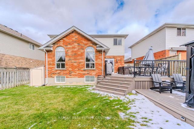 19 Carroll Cres, House detached with 3 bedrooms, 4 bathrooms and 4 parking in Guelph ON | Image 25