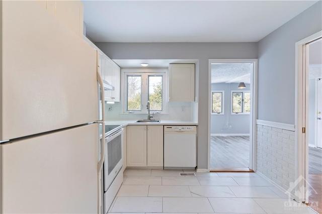 1137 Hartwell Road, House detached with 4 bedrooms, 2 bathrooms and 3 parking in Ottawa ON | Image 15