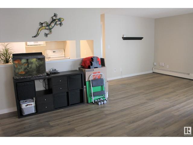 413 - 17467 98a Av Nw, Condo with 2 bedrooms, 2 bathrooms and null parking in Edmonton AB | Image 7