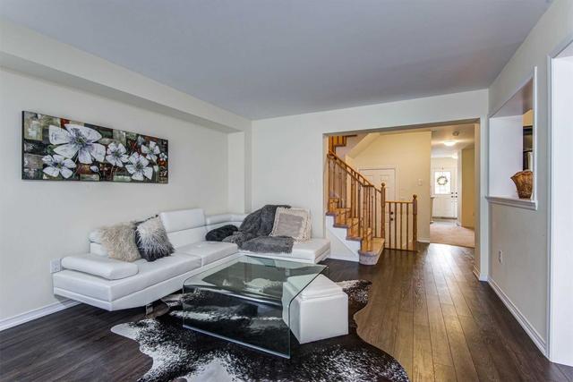 8651 Dogwood Cres, House detached with 4 bedrooms, 3 bathrooms and 2 parking in Niagara Falls ON | Image 8