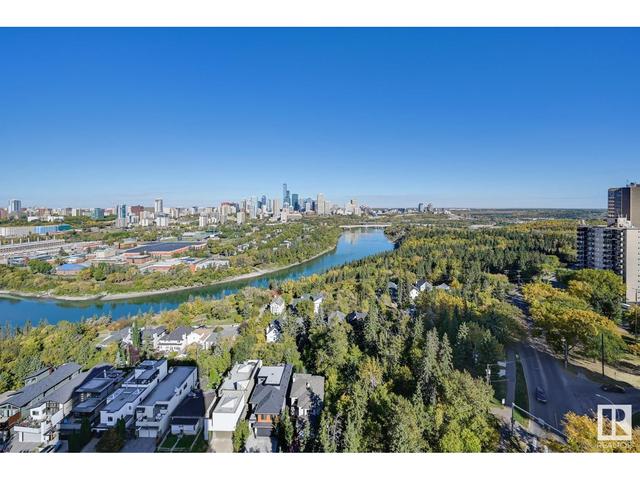 1900 - 10035 Saskatchewan Dr Nw, Condo with 3 bedrooms, 4 bathrooms and 5 parking in Edmonton AB | Image 59