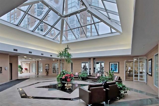 3406 - 7 Concorde Pl, Condo with 1 bedrooms, 1 bathrooms and 1 parking in Toronto ON | Image 20