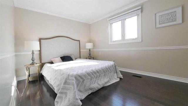 2719 Kingsway Dr, House detached with 4 bedrooms, 4 bathrooms and 2 parking in Oakville ON | Image 10