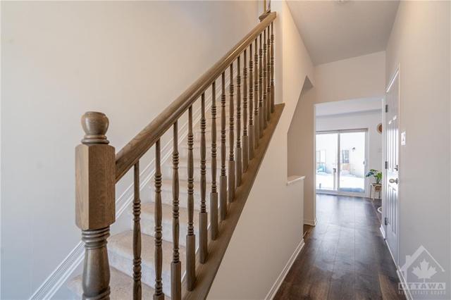 155 Camden Private, Townhouse with 3 bedrooms, 3 bathrooms and 2 parking in Ottawa ON | Image 5