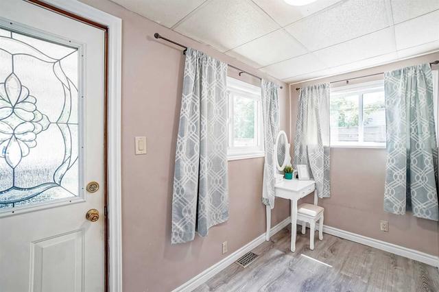 156 Barons Ave N, House detached with 2 bedrooms, 2 bathrooms and 1 parking in Hamilton ON | Image 11