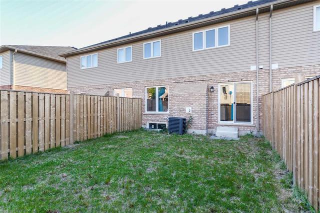 101 Charleswood Cres, House attached with 3 bedrooms, 3 bathrooms and 2 parking in Hamilton ON | Image 20