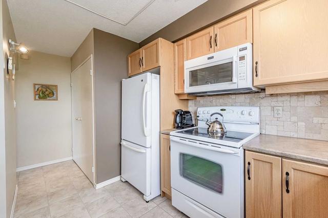 401 - 89 Westwood Rd, Condo with 2 bedrooms, 2 bathrooms and 1 parking in Guelph ON | Image 6