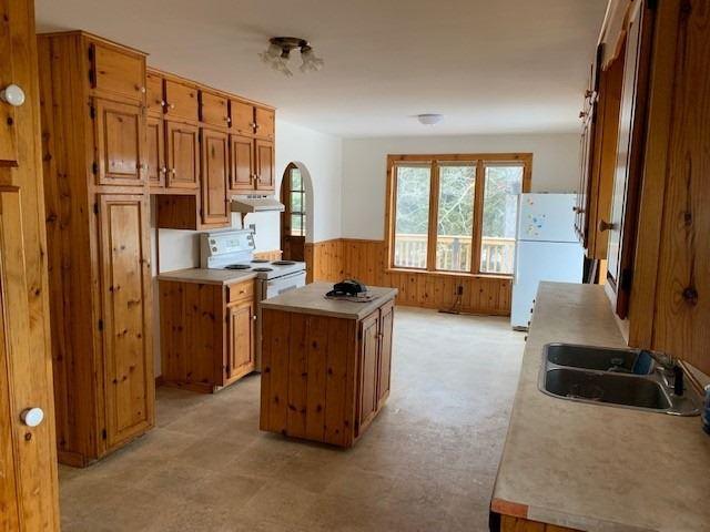 2176 North School Rd, House detached with 3 bedrooms, 1 bathrooms and 6 parking in Havelock Belmont Methuen ON | Image 4