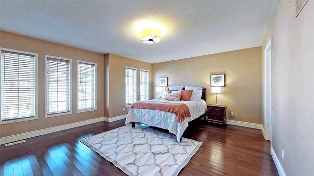 67 Seabreeze Ave, House detached with 5 bedrooms, 6 bathrooms and 6 parking in Vaughan ON | Image 16
