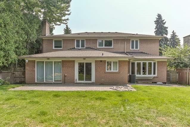 22 Montressor Dr, House detached with 4 bedrooms, 4 bathrooms and 2 parking in Toronto ON | Image 3