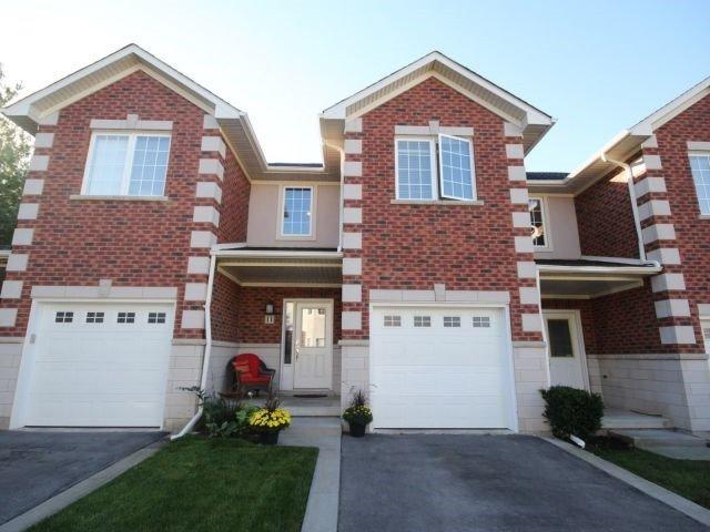 11 - 81 Valridge Dr, Townhouse with 3 bedrooms, 3 bathrooms and 2 parking in Hamilton ON | Image 2