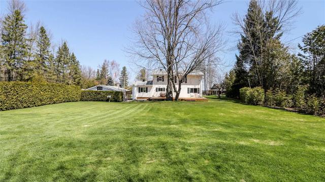320 Lakeshore Rd E, House detached with 3 bedrooms, 2 bathrooms and 5 parking in Oro Medonte ON | Image 38