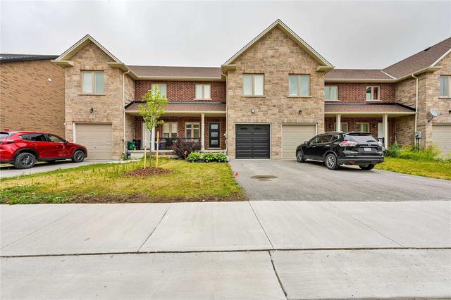 141 Berkshire Dr, House attached with 3 bedrooms, 4 bathrooms and 3 parking in Wellington North ON | Card Image