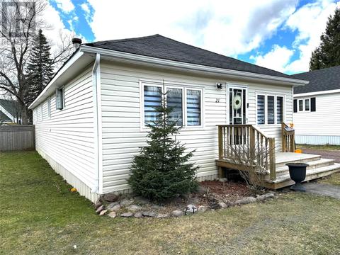 21 Beaumont Avenue, House detached with 3 bedrooms, 1 bathrooms and null parking in Grand Falls-Windsor NL | Card Image