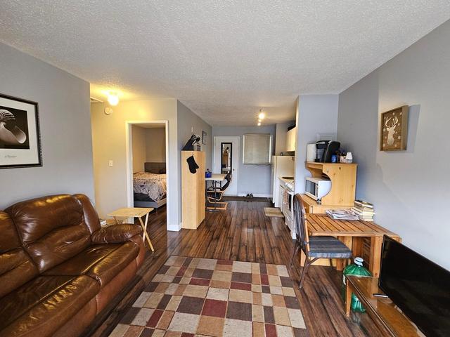 e52 - 100 Red Cedar Drive, Condo with 1 bedrooms, 1 bathrooms and 1 parking in Sparwood BC | Image 5