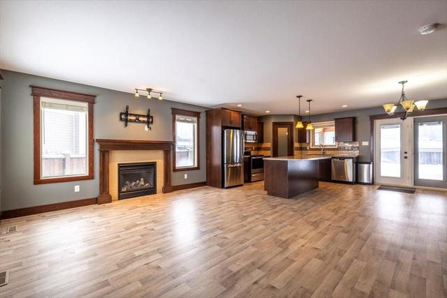 2311 Falcon Court, House detached with 3 bedrooms, 2 bathrooms and 5 parking in Sparwood BC | Image 15