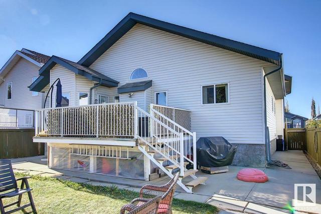 231 Cairns Pl Nw, House detached with 5 bedrooms, 3 bathrooms and null parking in Edmonton AB | Image 49