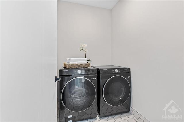 2nd Level - Laundry room w/ upgraded Samsung Washer & Dryer. | Image 25