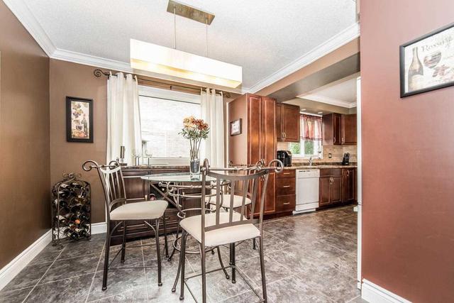 77 Canadian Oaks Dr, House detached with 3 bedrooms, 3 bathrooms and 2 parking in Whitby ON | Image 9