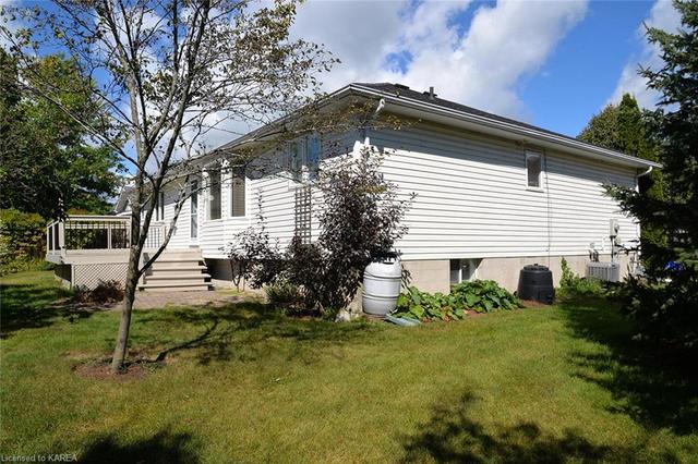 551 Monterey Court, House detached with 4 bedrooms, 3 bathrooms and 6 parking in Kingston ON | Image 36