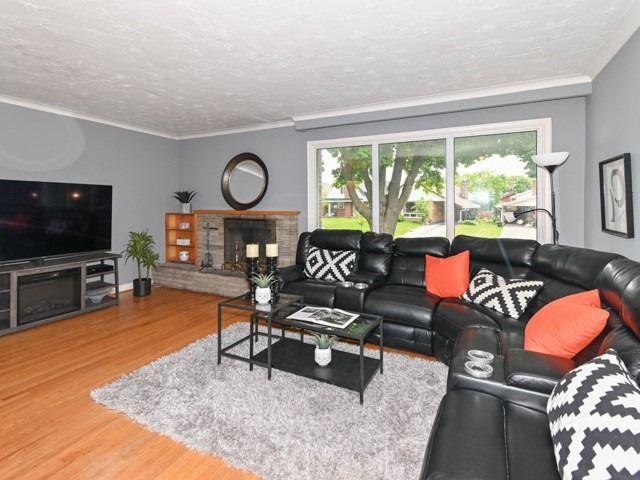 4 Penzance Dr, House detached with 3 bedrooms, 2 bathrooms and 3 parking in Toronto ON | Image 12