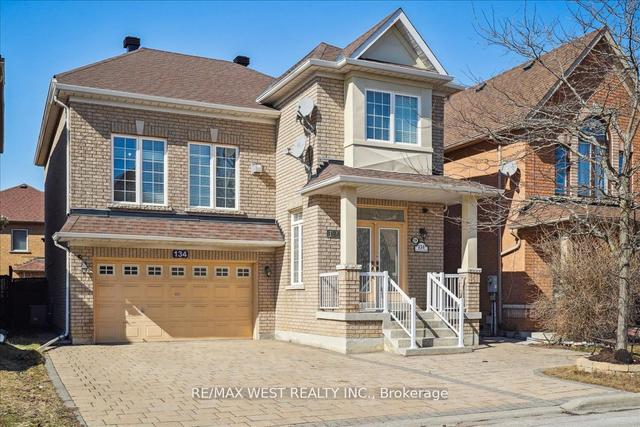 134 Huntingfield St, House detached with 4 bedrooms, 4 bathrooms and 4 parking in Vaughan ON | Image 1
