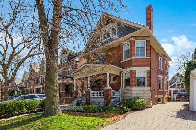 7 Hurndale Ave, House detached with 4 bedrooms, 4 bathrooms and 3 parking in Toronto ON | Image 1