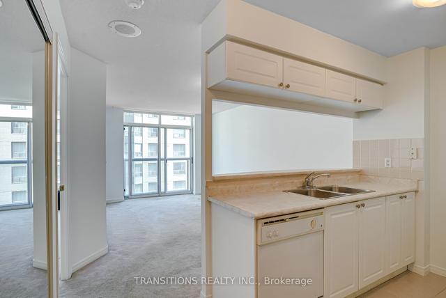 723 - 109 Front St E, Condo with 1 bedrooms, 1 bathrooms and 0 parking in Toronto ON | Image 7