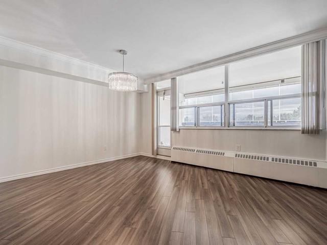 307 - 551 The West Mall, Condo with 2 bedrooms, 1 bathrooms and 1 parking in Toronto ON | Image 8