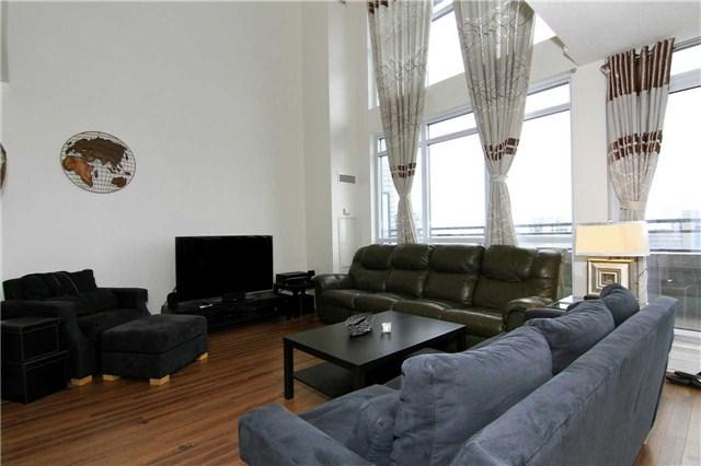 836 - 8 Telegram Mews, Condo with 3 bedrooms, 3 bathrooms and 2 parking in Toronto ON | Image 3
