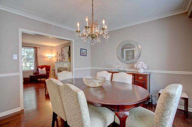1485 Rogerswood Crt, House detached with 4 bedrooms, 3 bathrooms and 6 parking in Mississauga ON | Image 3