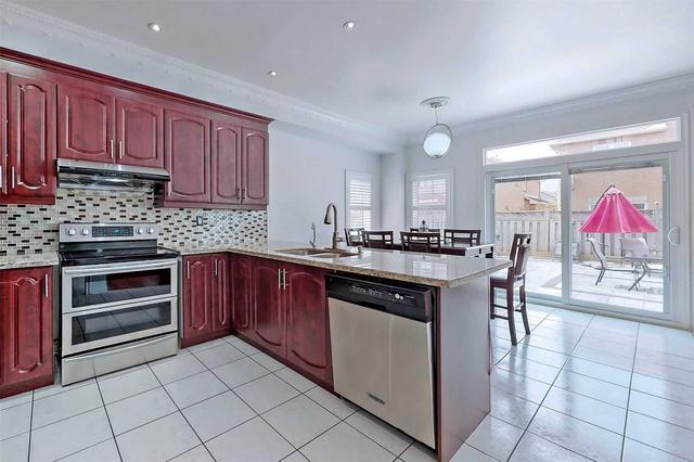208 Featherstone Ave, House detached with 5 bedrooms, 5 bathrooms and 5 parking in Markham ON | Image 40