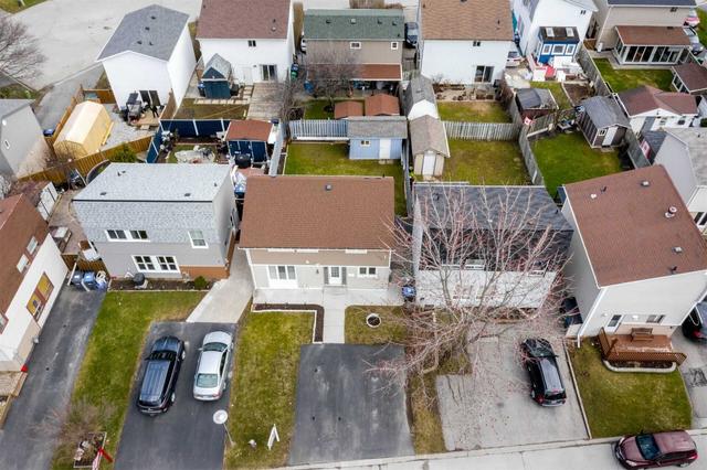 7 Gold Finch Crt, House detached with 3 bedrooms, 3 bathrooms and 3 parking in Brampton ON | Image 1