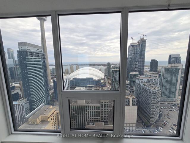 4302 - 55 Mercer St, Condo with 3 bedrooms, 2 bathrooms and 0 parking in Toronto ON | Image 29