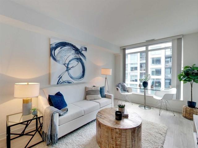 1112w - 27 Bathurst St, Condo with 2 bedrooms, 2 bathrooms and 0 parking in Toronto ON | Image 7