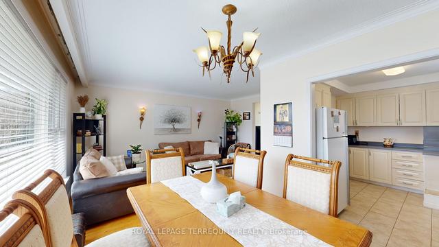 8 Gentian Dr, House detached with 3 bedrooms, 2 bathrooms and 7 parking in Toronto ON | Image 36