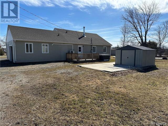 229 Rue Emile, House detached with 3 bedrooms, 1 bathrooms and null parking in Beresford NB | Image 10