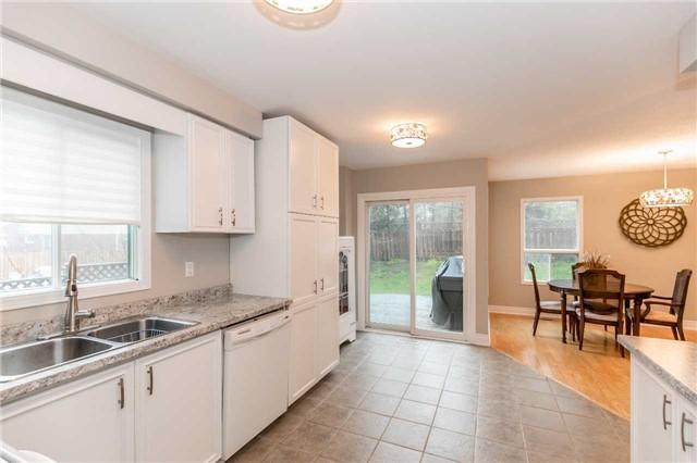 80 Livingstone St W, House detached with 3 bedrooms, 4 bathrooms and 2 parking in Barrie ON | Image 5