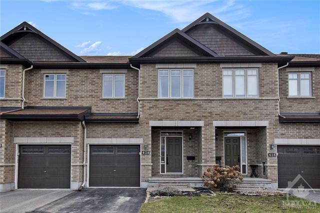 428 Arncliffe Avenue, Townhouse with 3 bedrooms, 3 bathrooms and 3 parking in Ottawa ON | Image 2