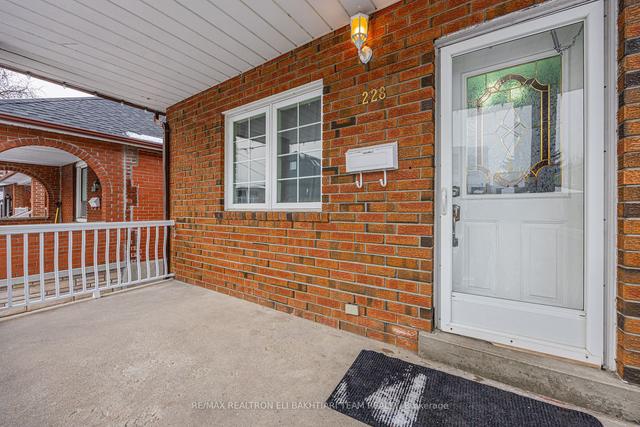 228 Robina Ave, House detached with 3 bedrooms, 2 bathrooms and 5 parking in Toronto ON | Image 20