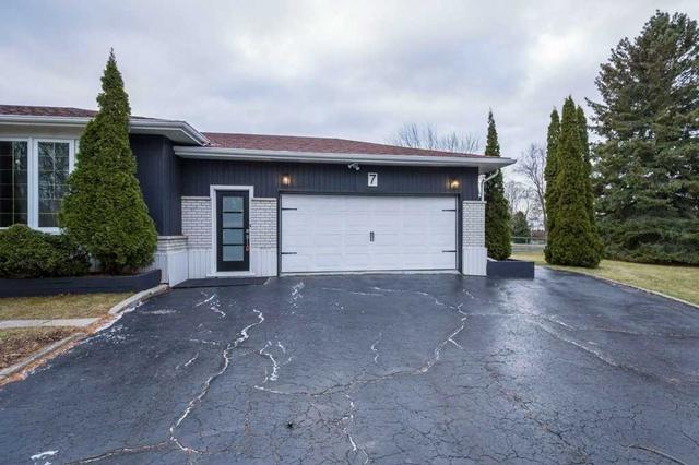 7 Ross Ave, House detached with 3 bedrooms, 1 bathrooms and 7 parking in Quinte West ON | Image 23
